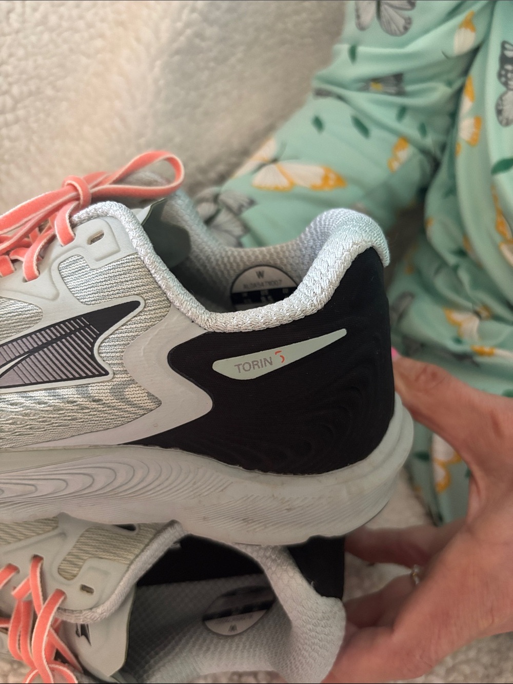 Altra Women's Light Green Athletic Shoes with Pink Laces - Picture 8 of 8